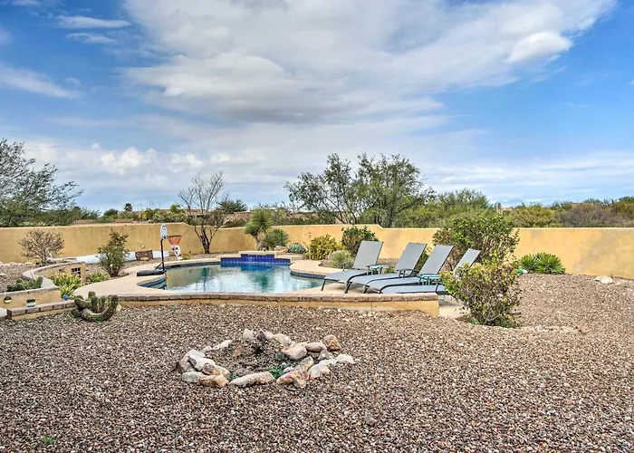 Cozy Mtn-view W/ Pool & Hot Tub! *