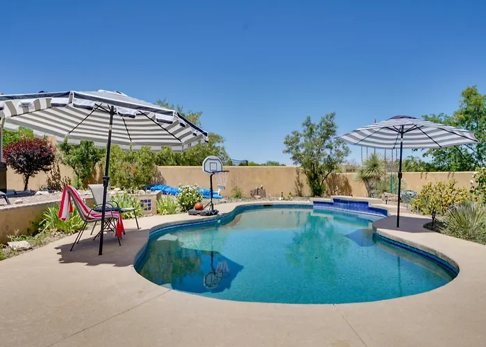 Cozy Mtn-view W/ Pool & Hot Tub! Vail