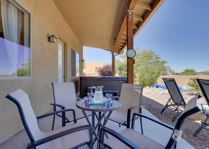 Cozy Mtn-view W/ Pool & Hot Tub! *