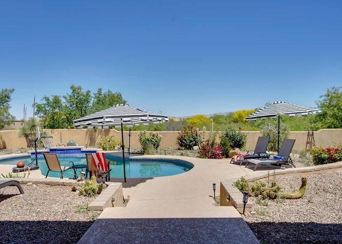 Cozy Mtn-view W/ Pool & Hot Tub! *