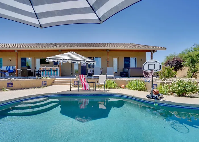 Ferienhaus Cozy Mtn-view W/ Pool & Hot Tub!